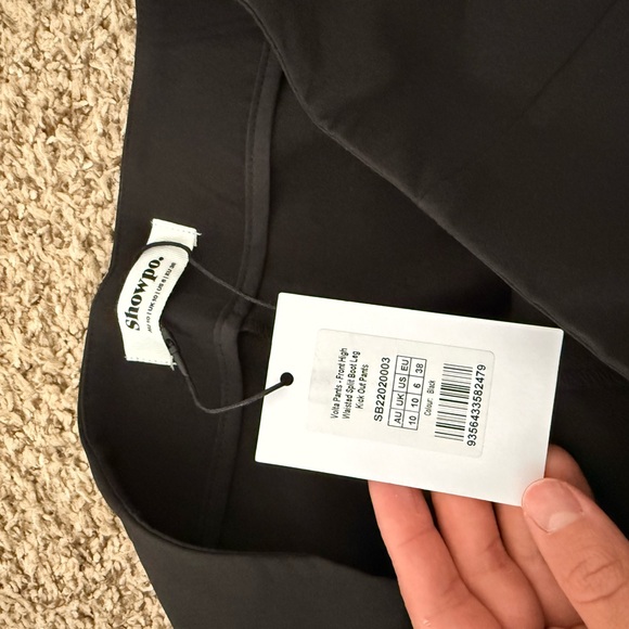 Showpo Black High-Waisted Pants - Picture 4 of 4